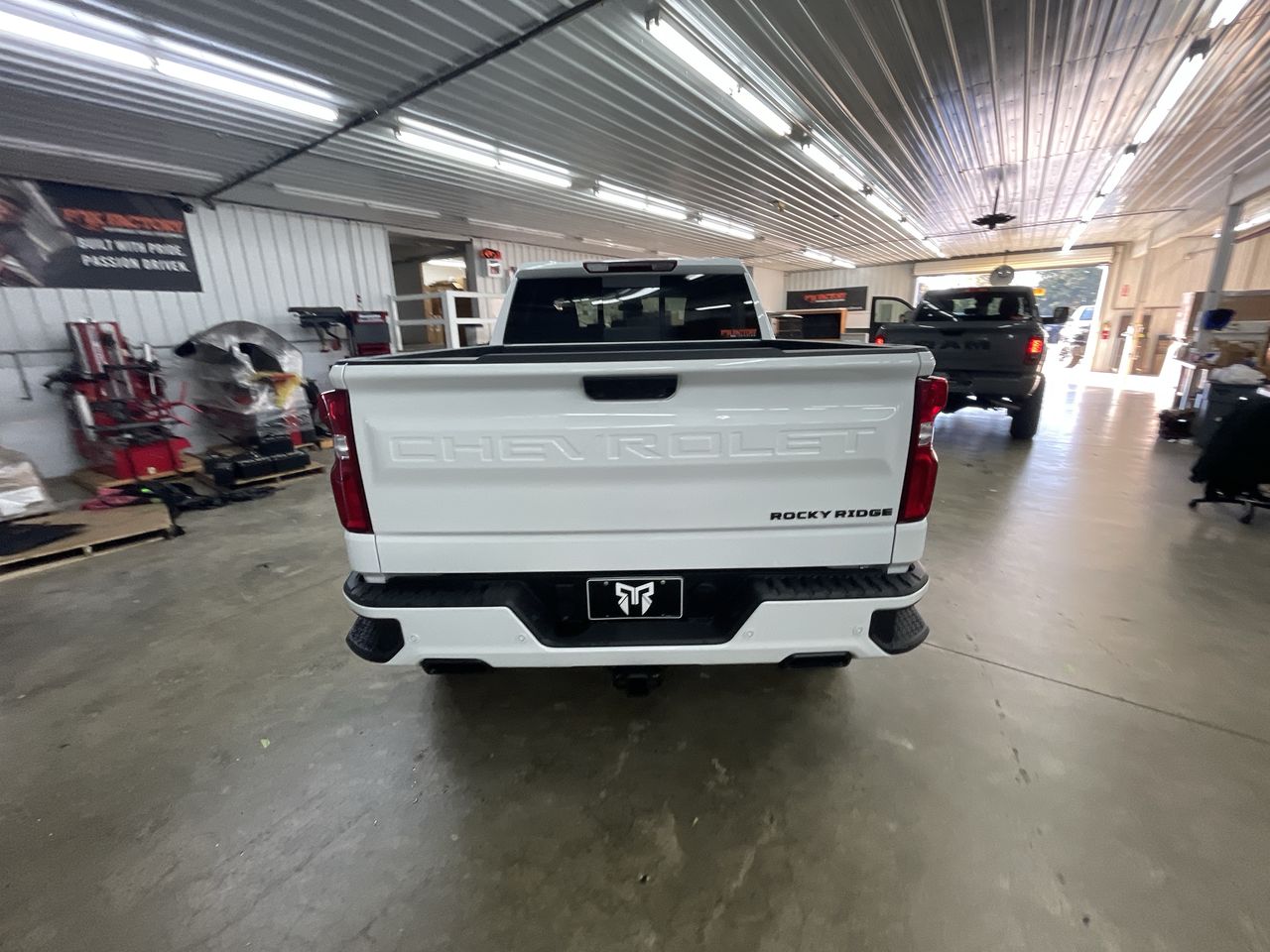 Vehicle Image 7