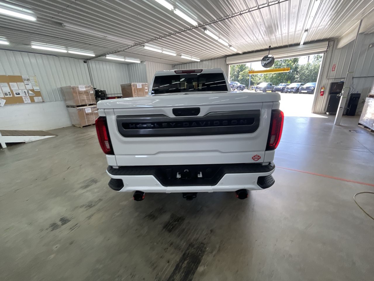 Vehicle Image 6