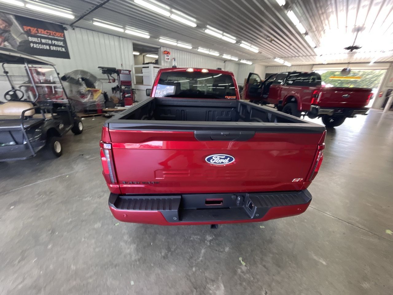 Vehicle Image 6