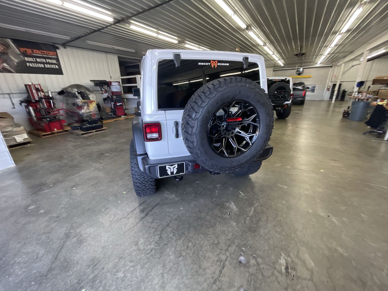 Vehicle Image 7