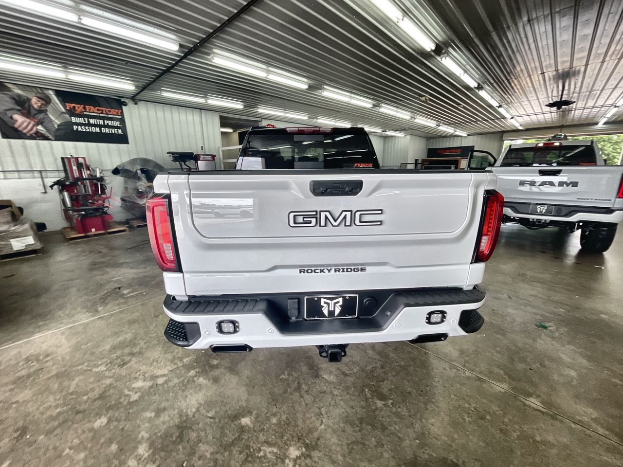 Vehicle Image 7