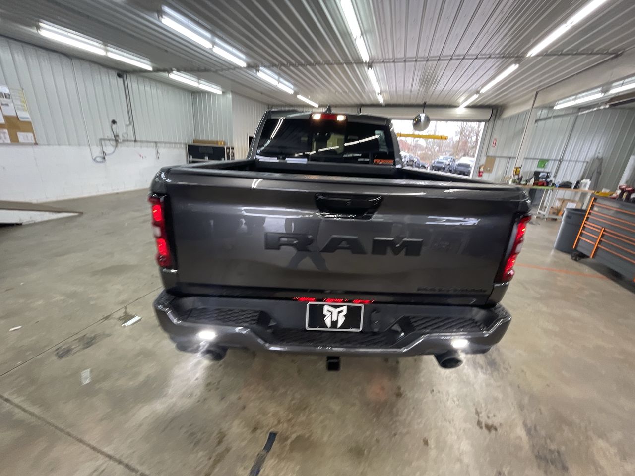 Vehicle Image 7
