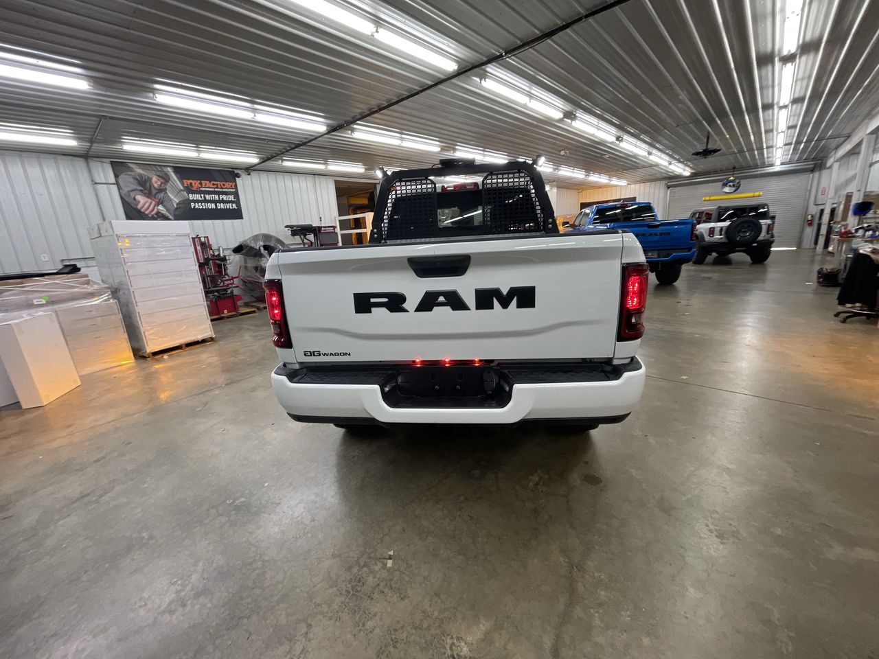 Vehicle Image 7