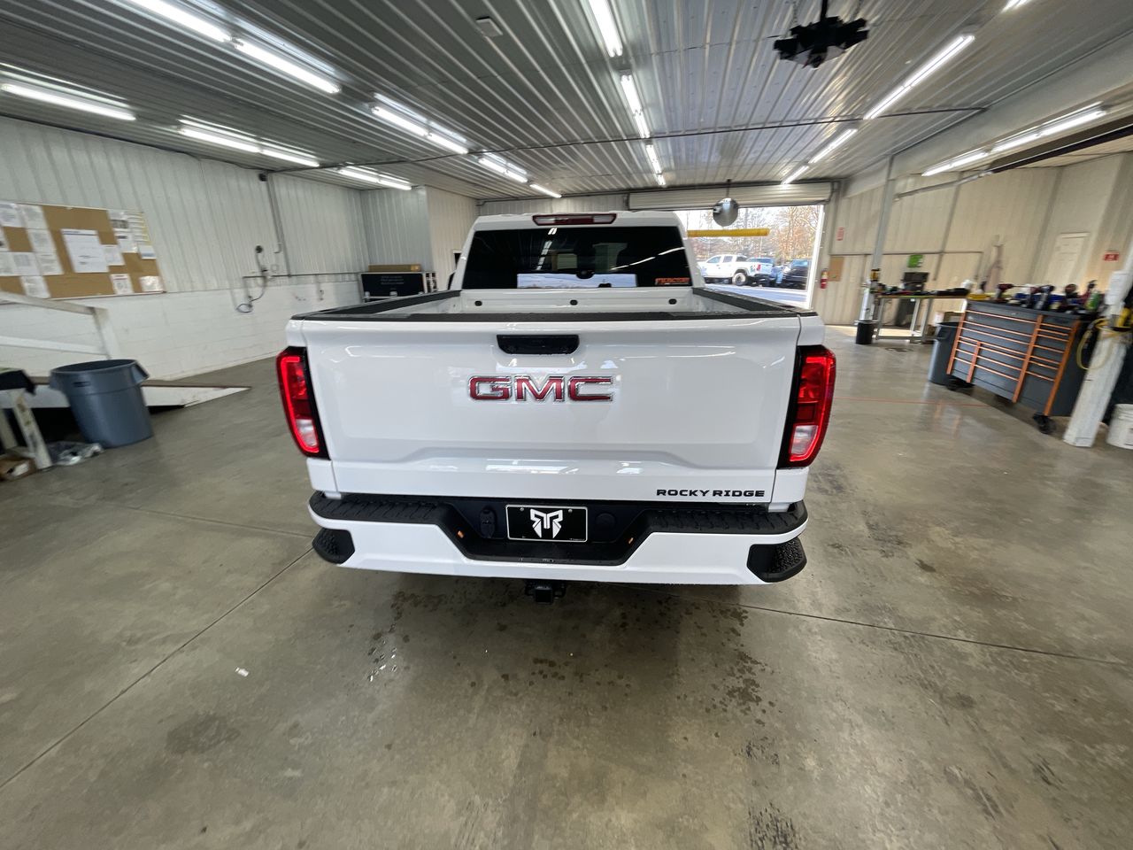 Vehicle Image 7
