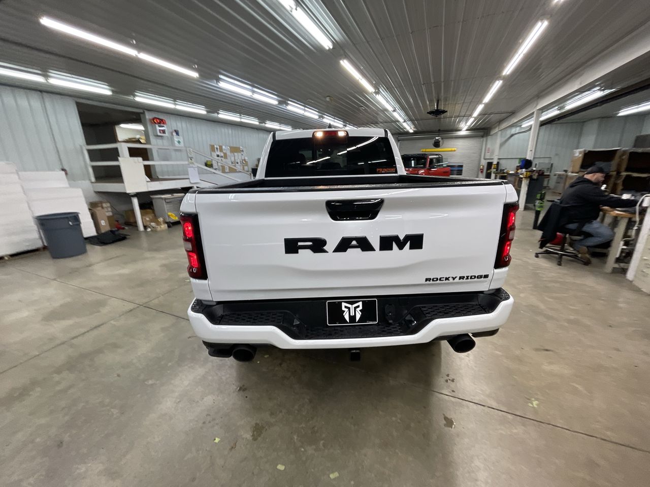 Vehicle Image 7