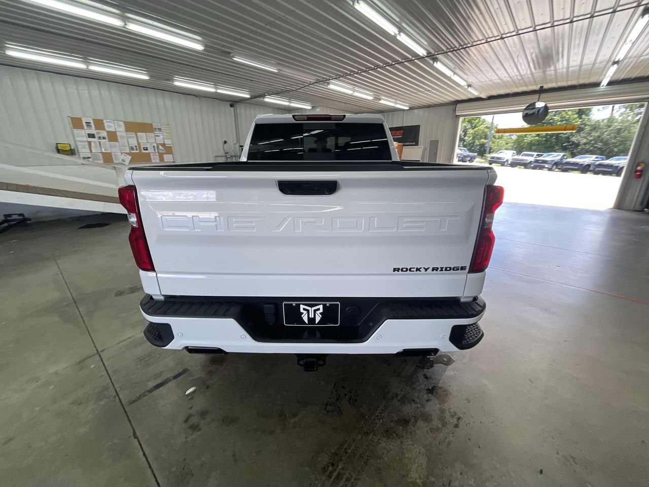 Vehicle Image 6