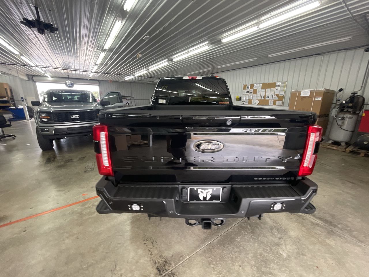Vehicle Image 6