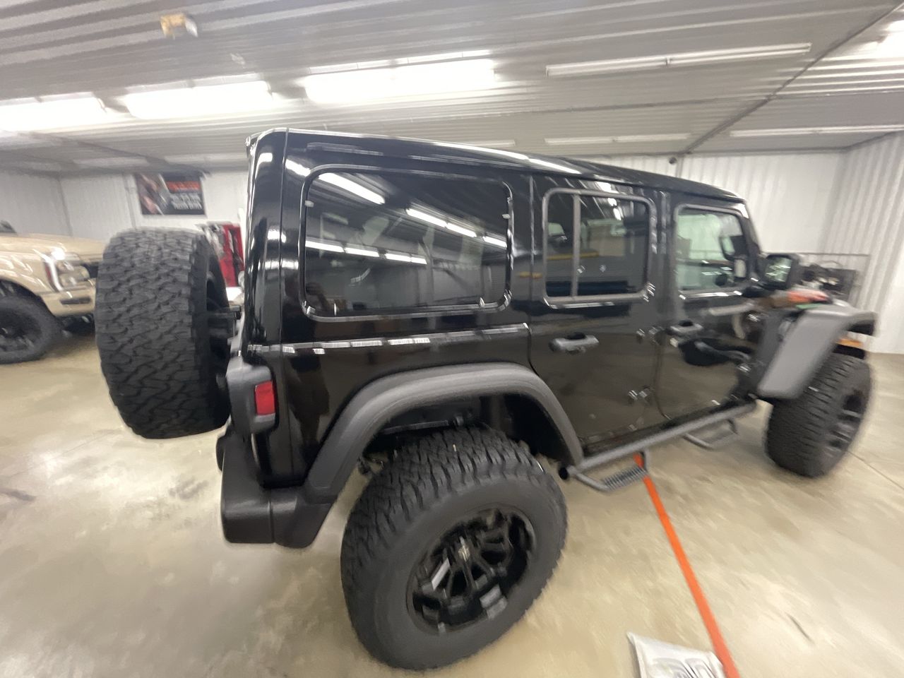 Vehicle Image 7