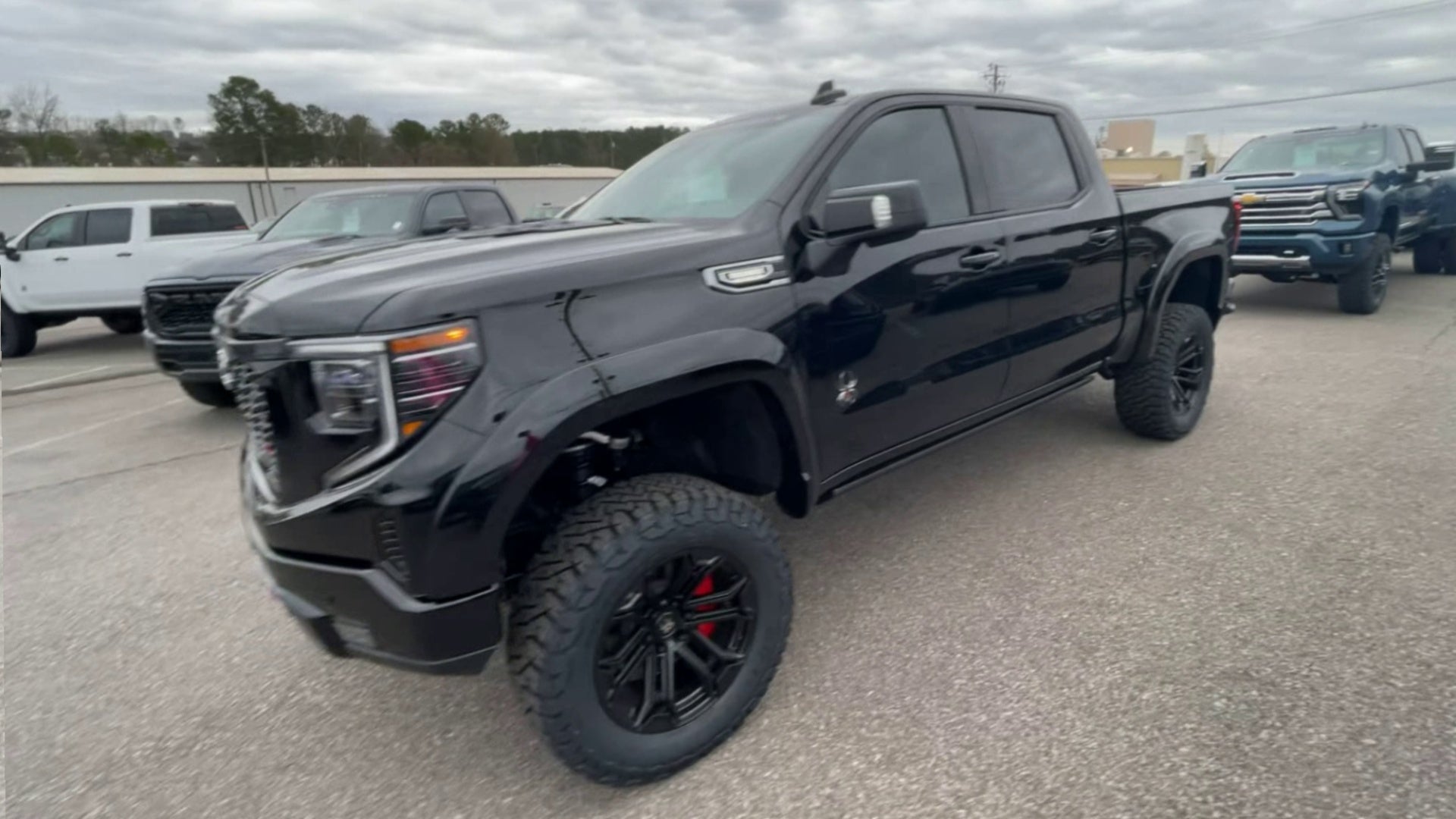 Vehicle Image 4