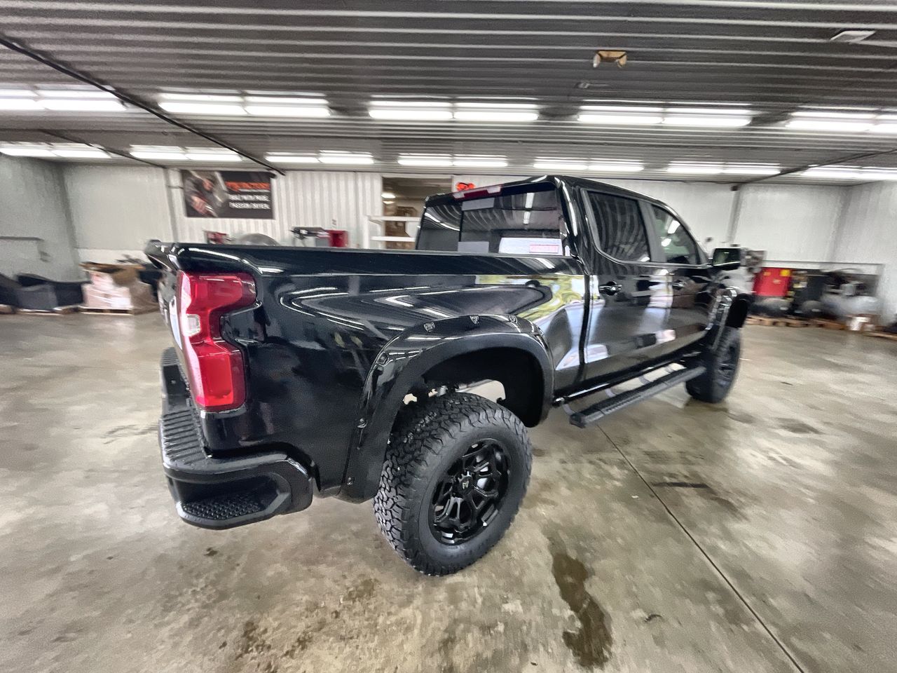 Vehicle Image 8