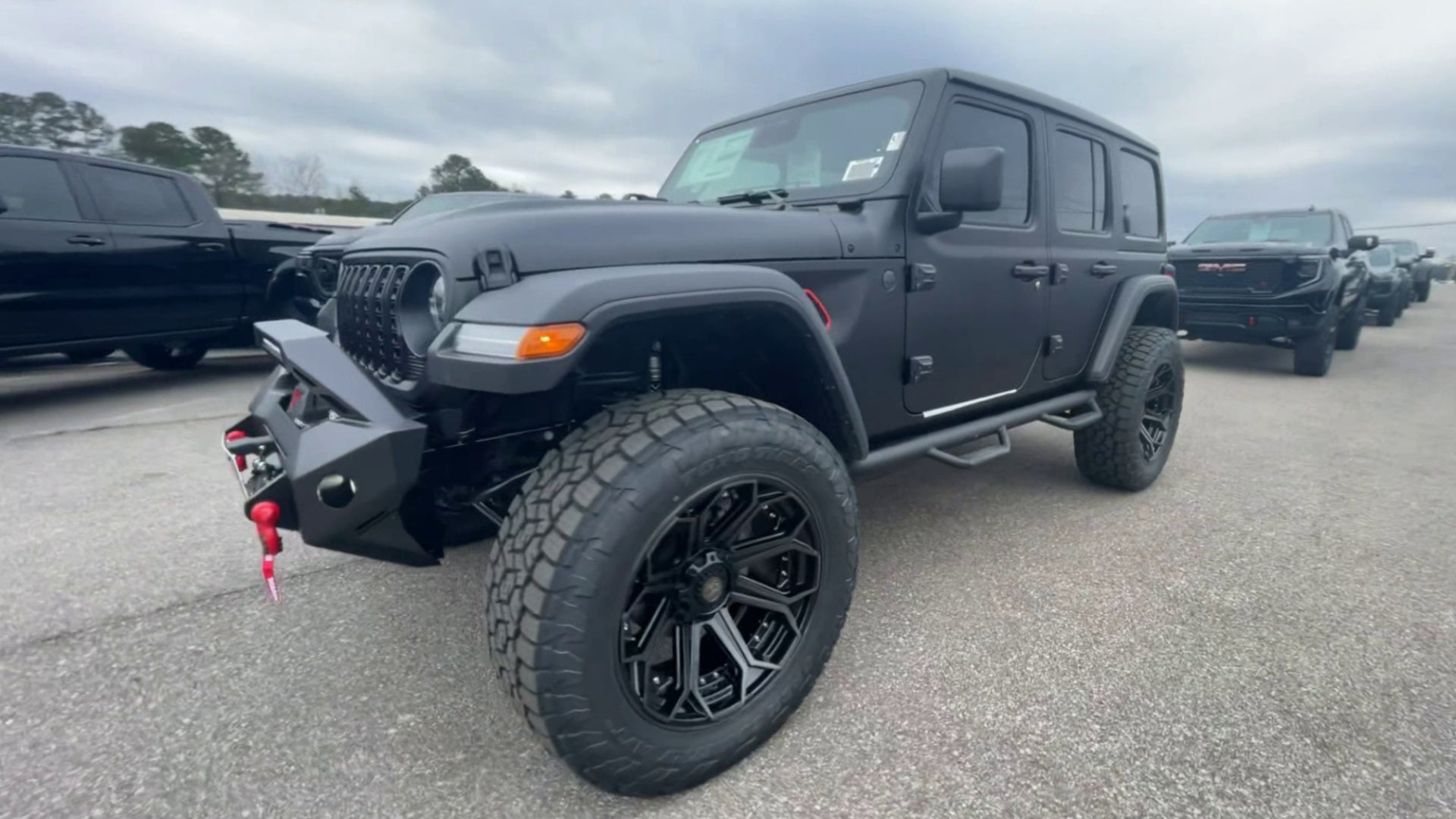 Vehicle Image 4
