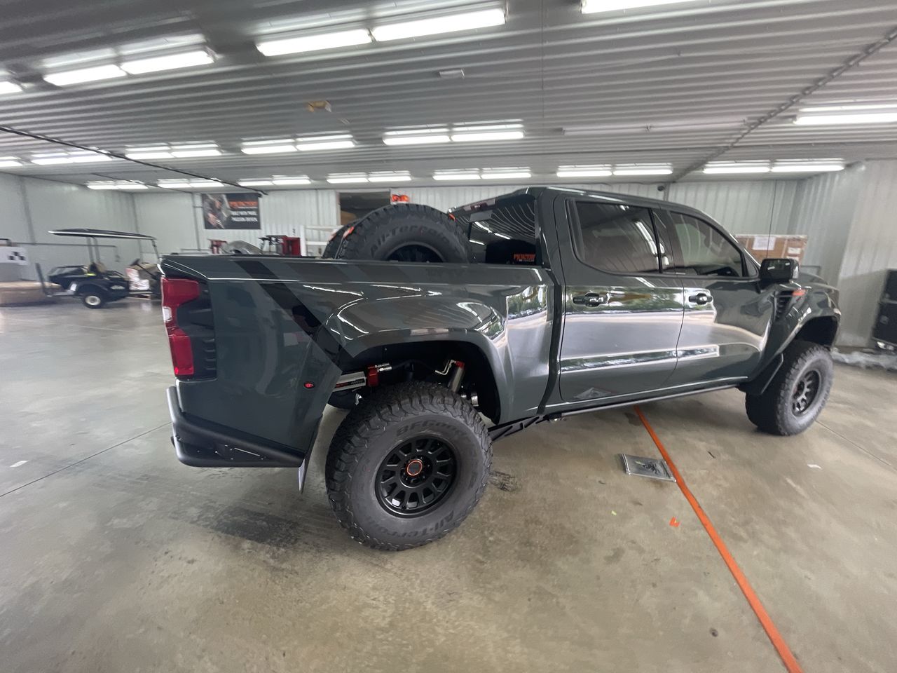Vehicle Image 8