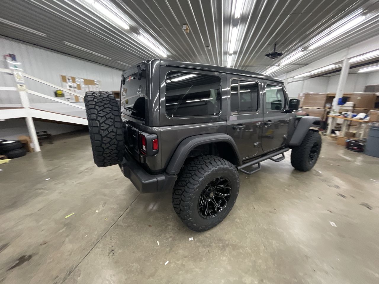 Vehicle Image 8