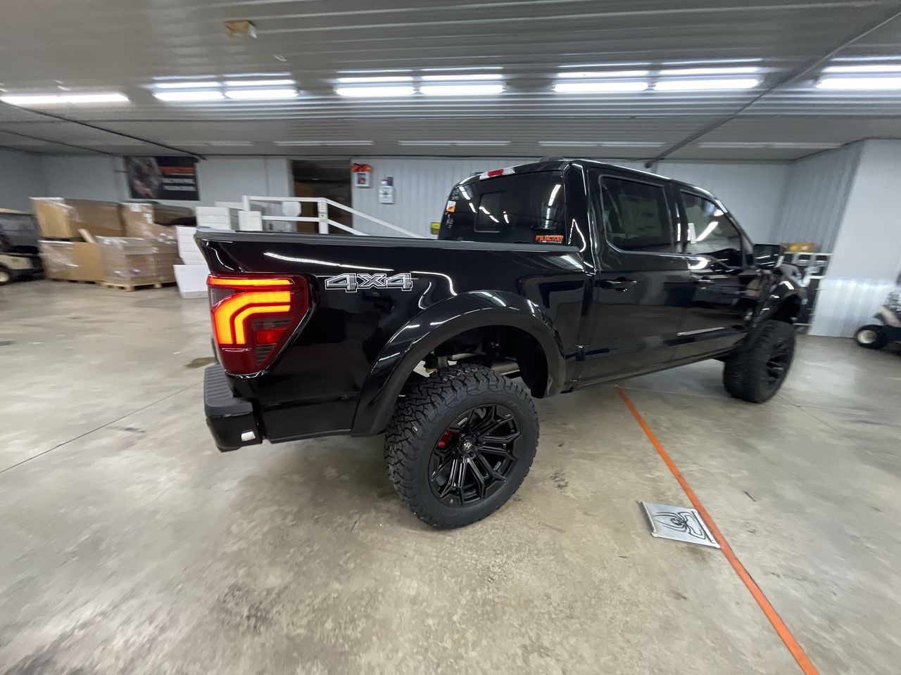 Vehicle Image 8