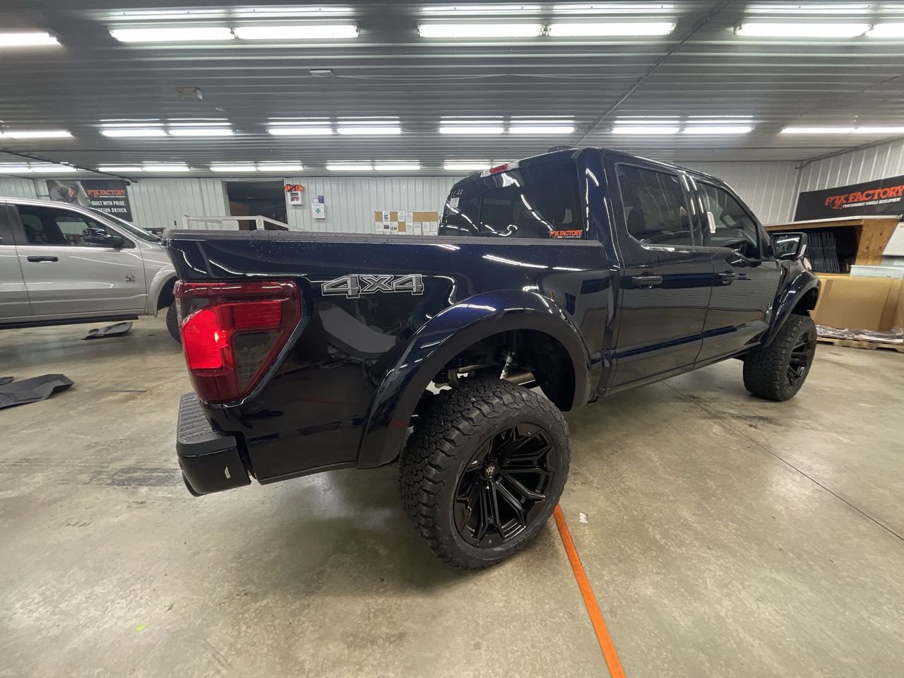 Vehicle Image 8