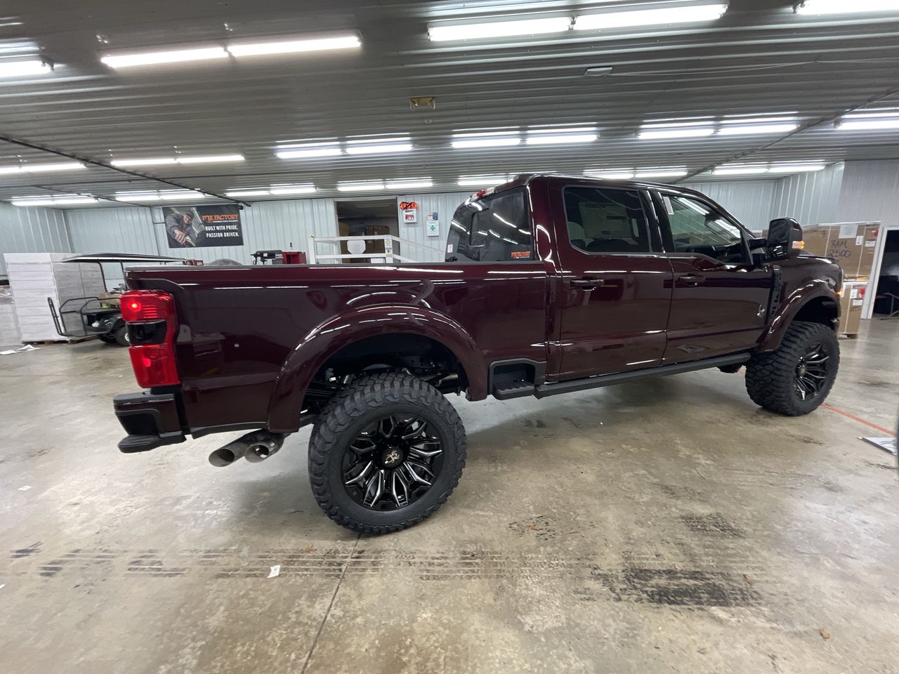 Vehicle Image 8