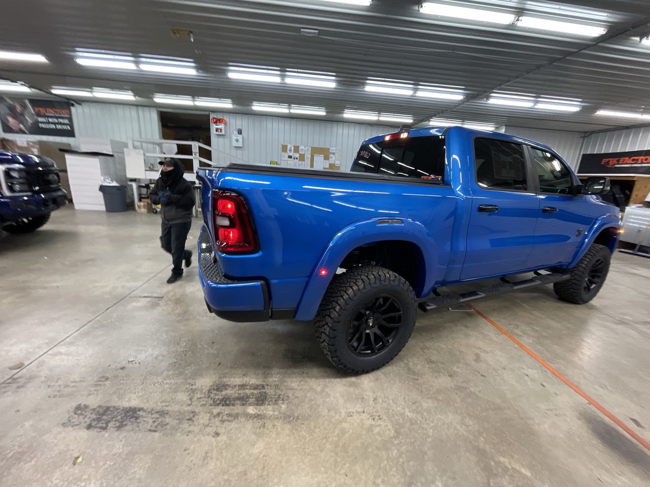 Vehicle Image 8