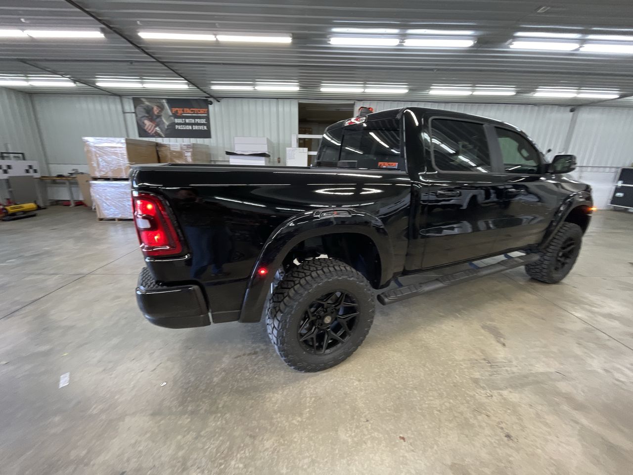 Vehicle Image 8