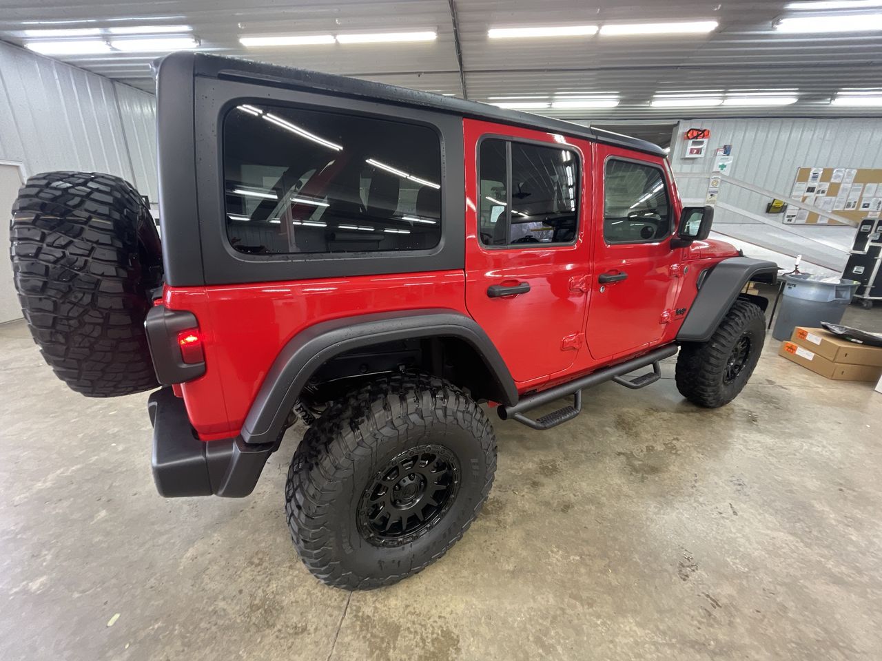 Vehicle Image 8