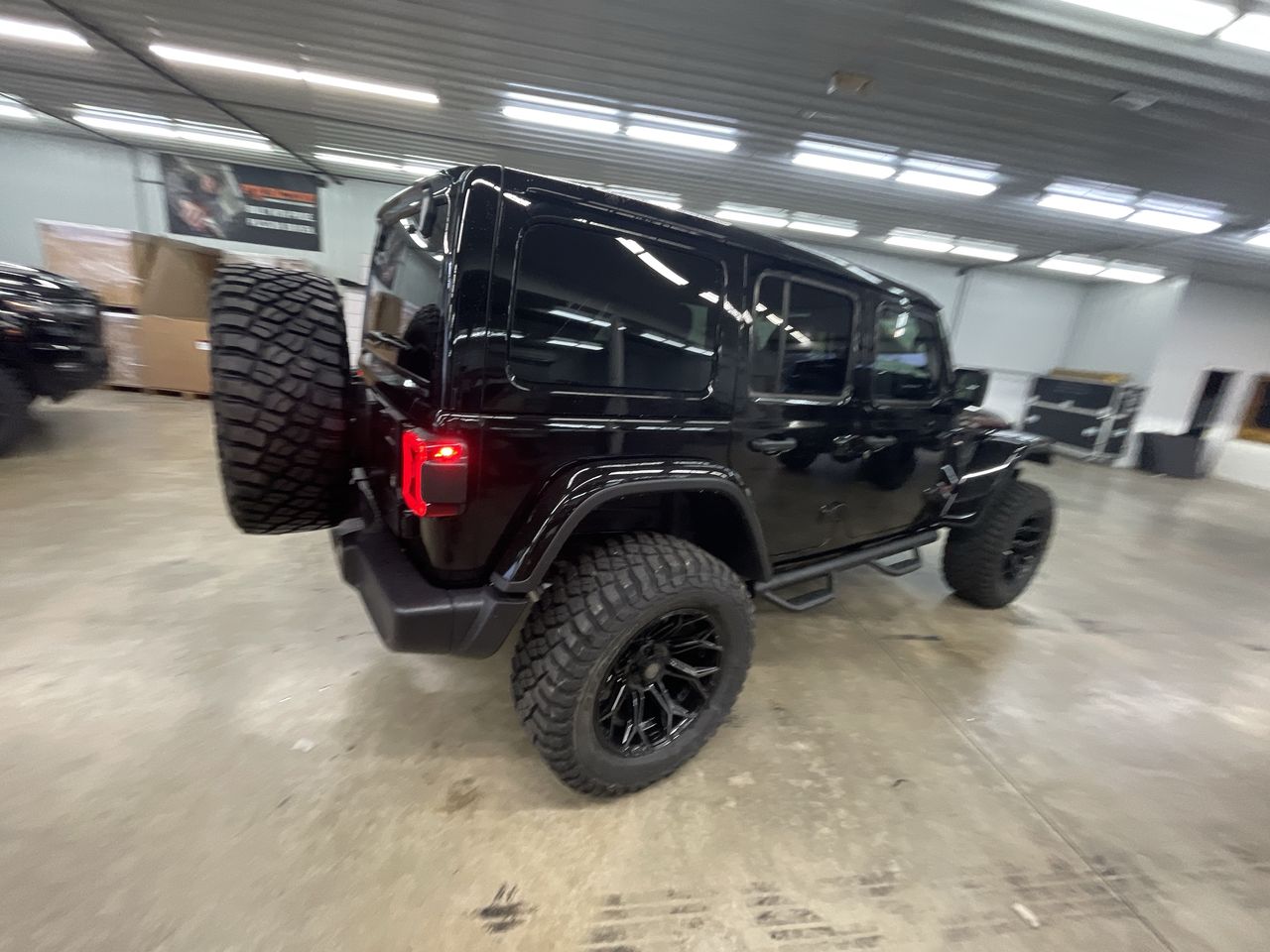 Vehicle Image 8