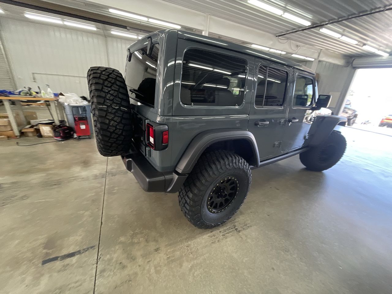Vehicle Image 7