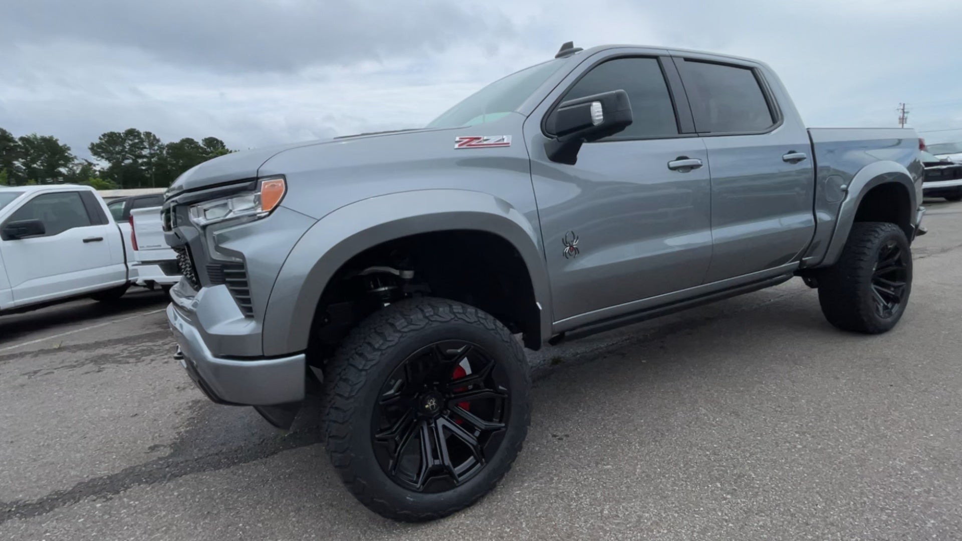 Vehicle Image 4