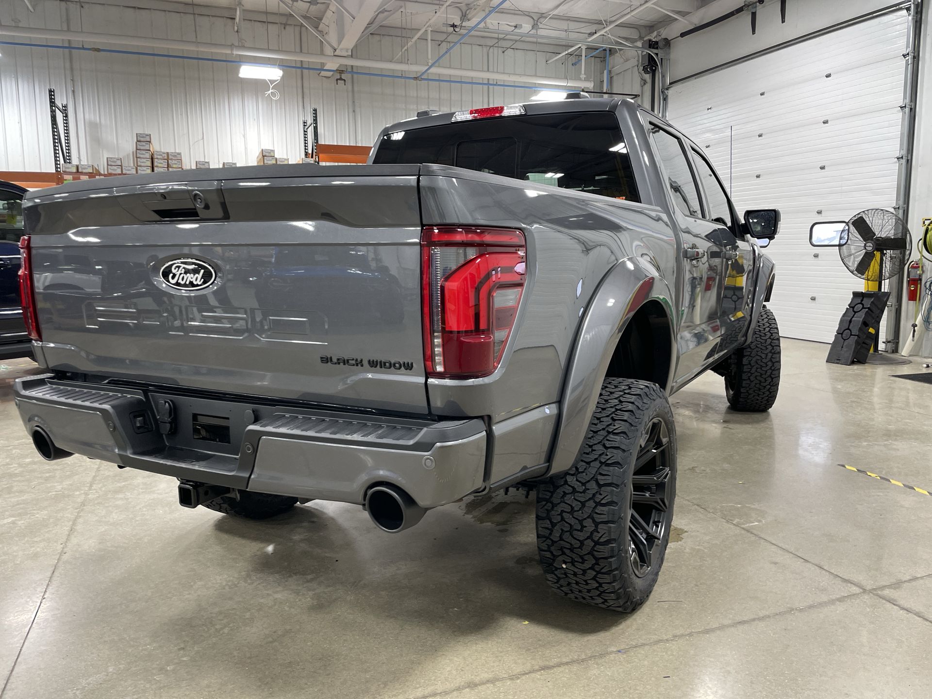 Vehicle Image 8