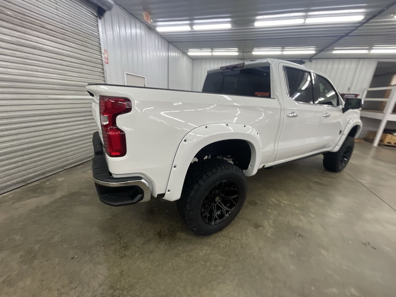 Vehicle Image 8
