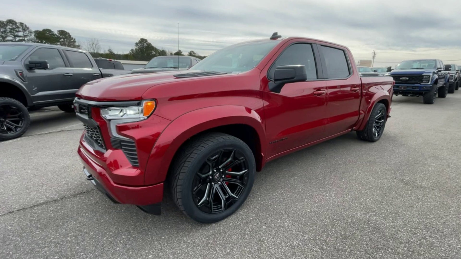 Vehicle Image 4