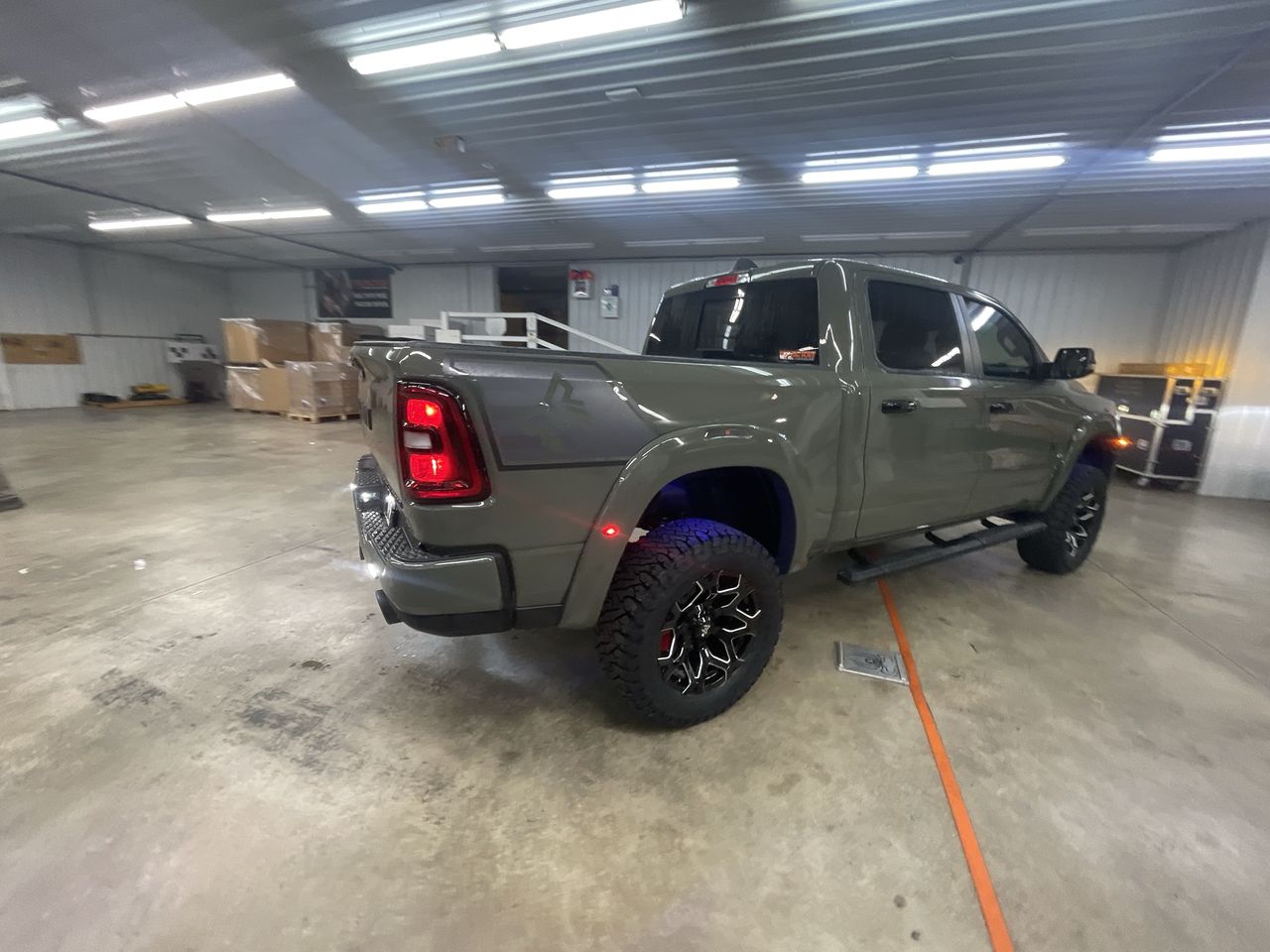 Vehicle Image 8
