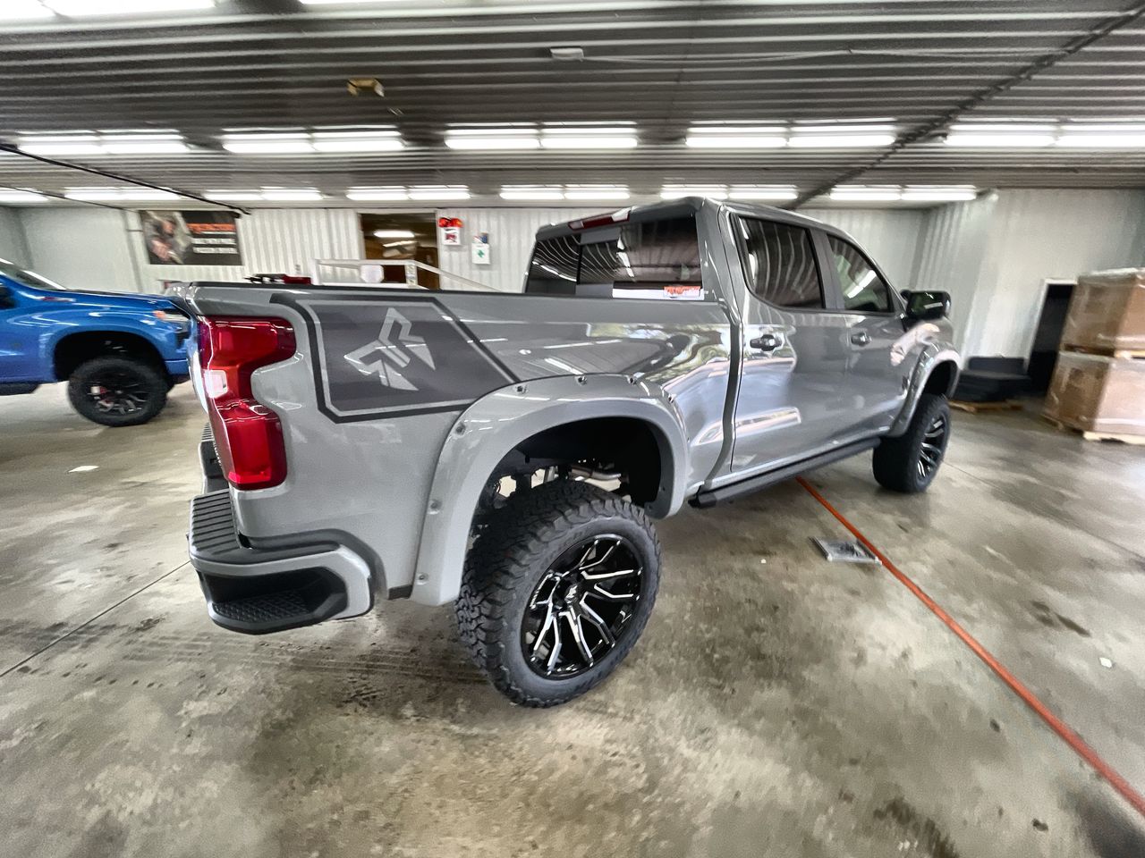 Vehicle Image 8