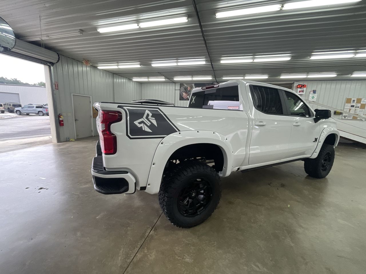 Vehicle Image 7