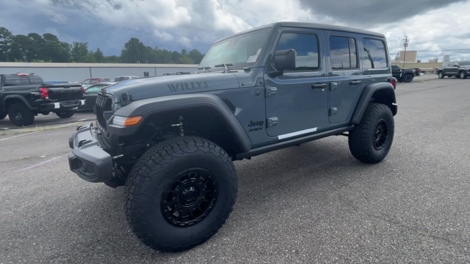 Vehicle Image 4