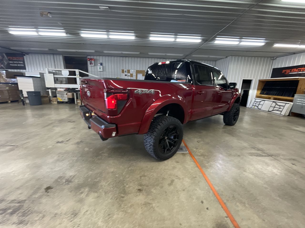 Vehicle Image 8