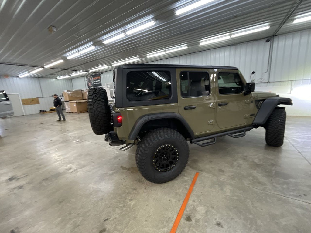 Vehicle Image 8