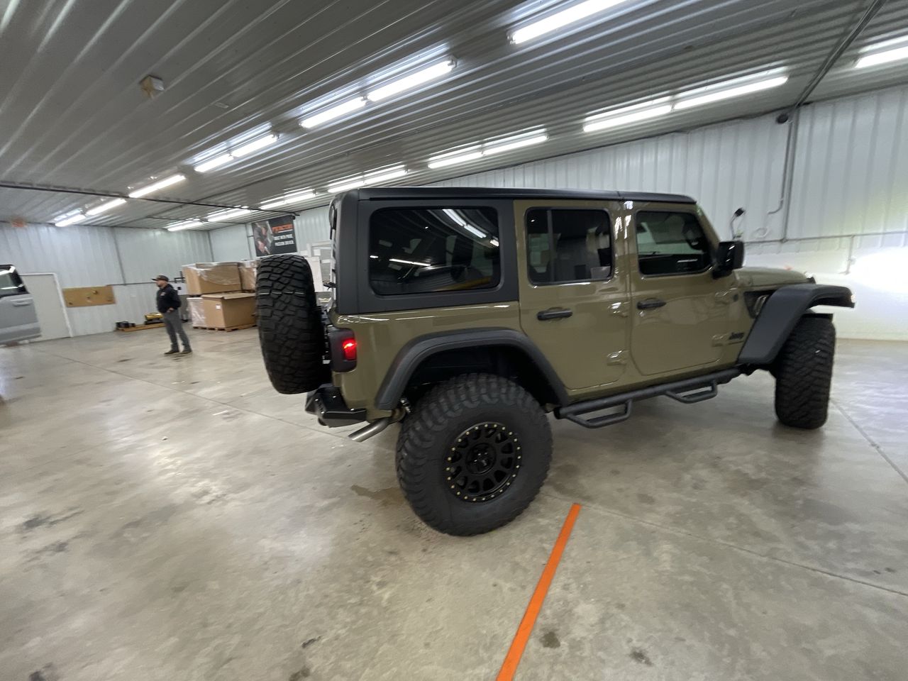 Vehicle Image 8