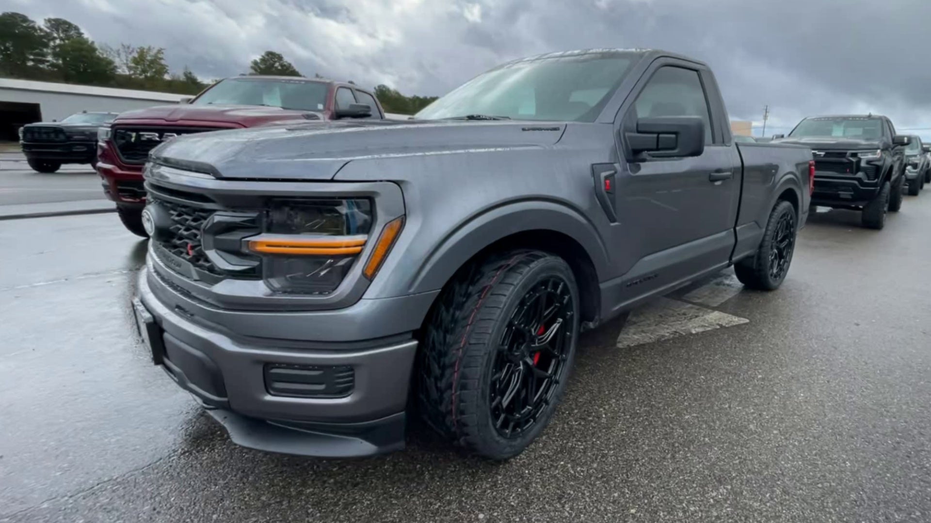 Vehicle Image 4