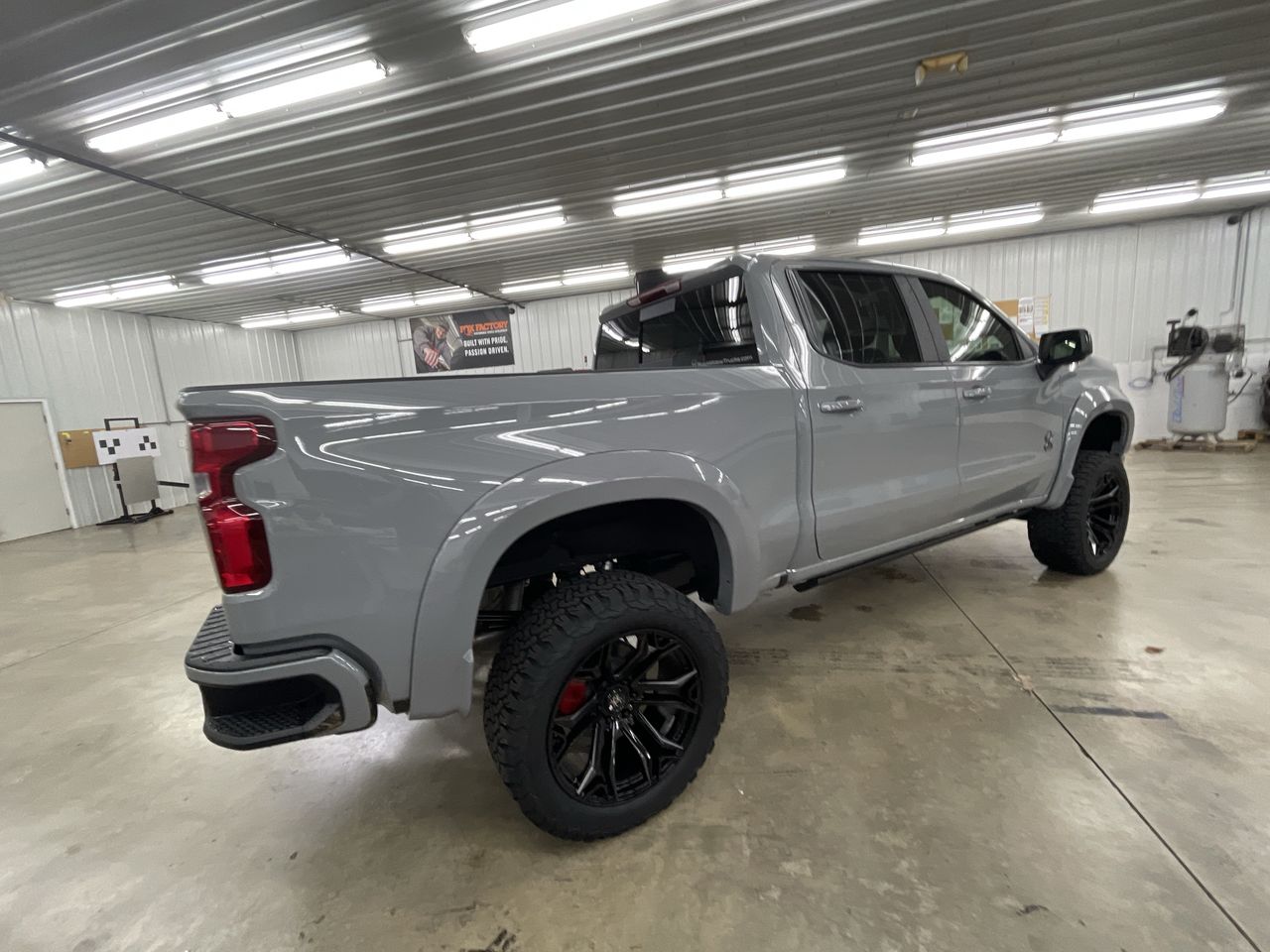 Vehicle Image 8
