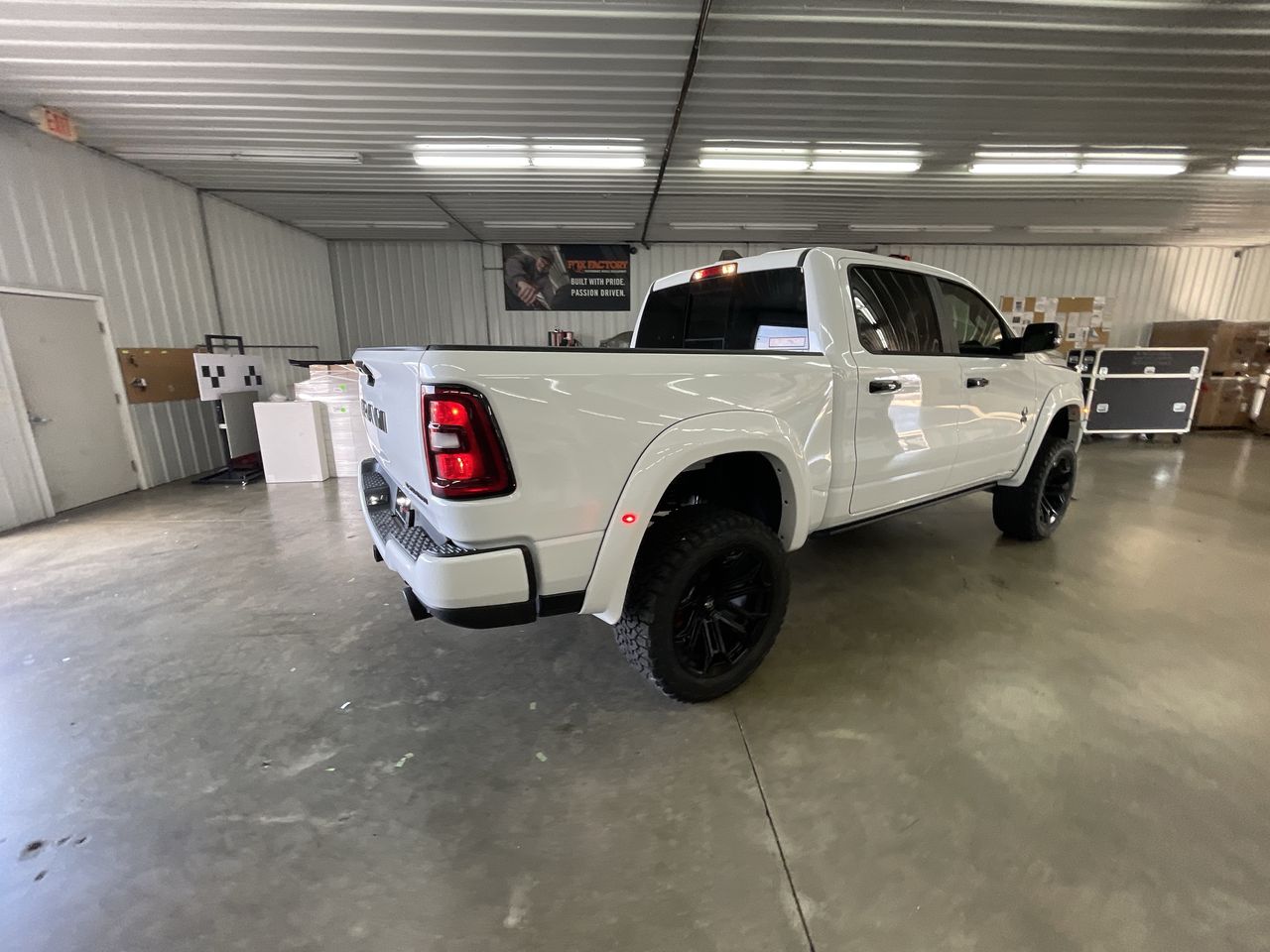 Vehicle Image 8