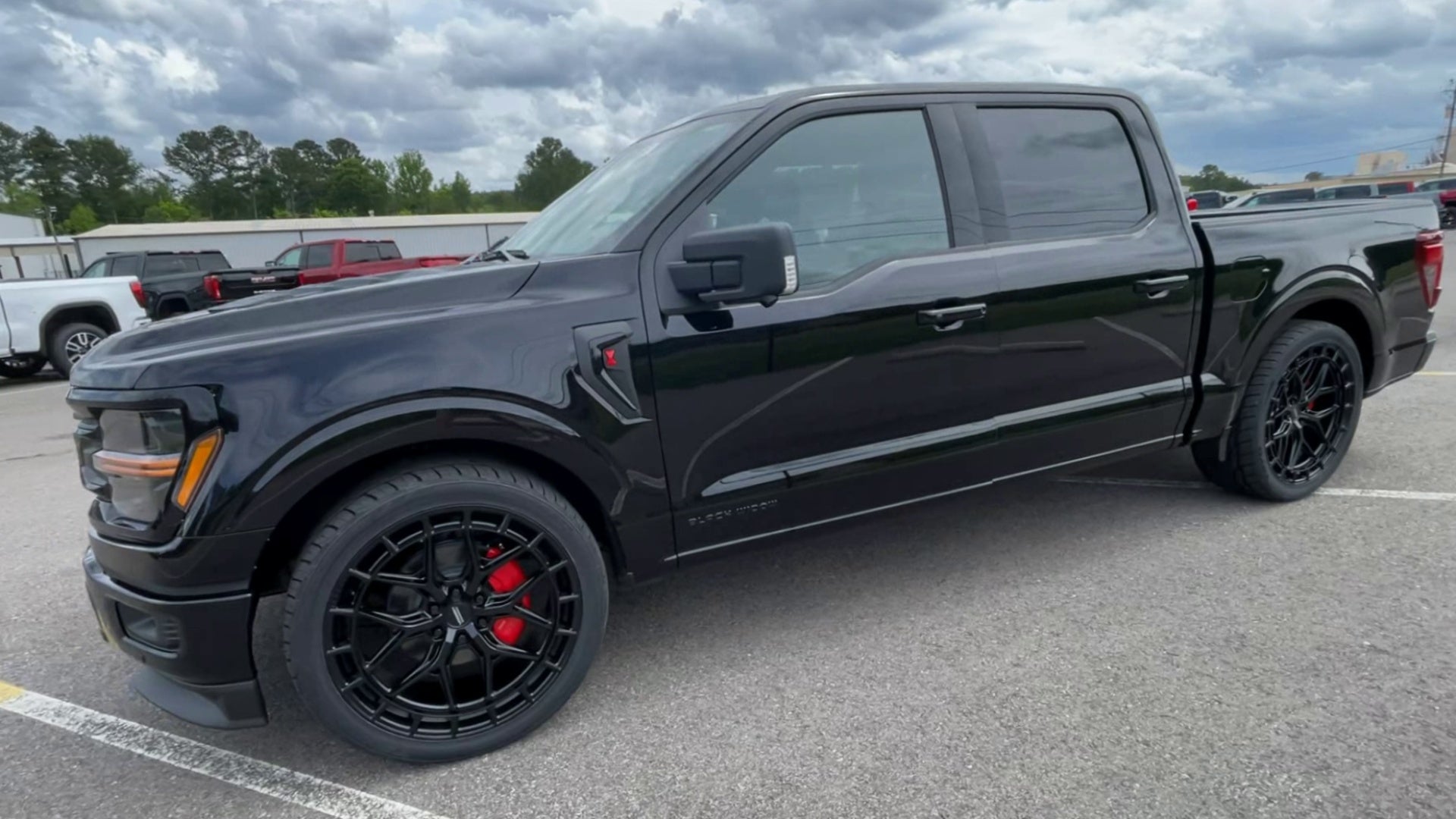 Vehicle Image 4