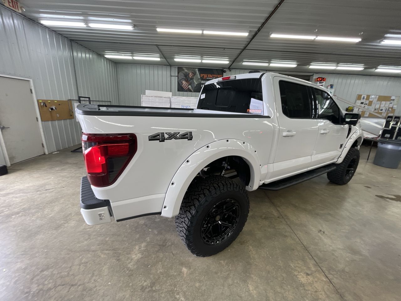 Vehicle Image 8