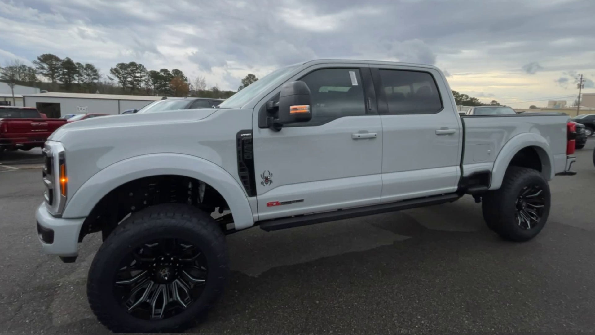 Vehicle Image 4