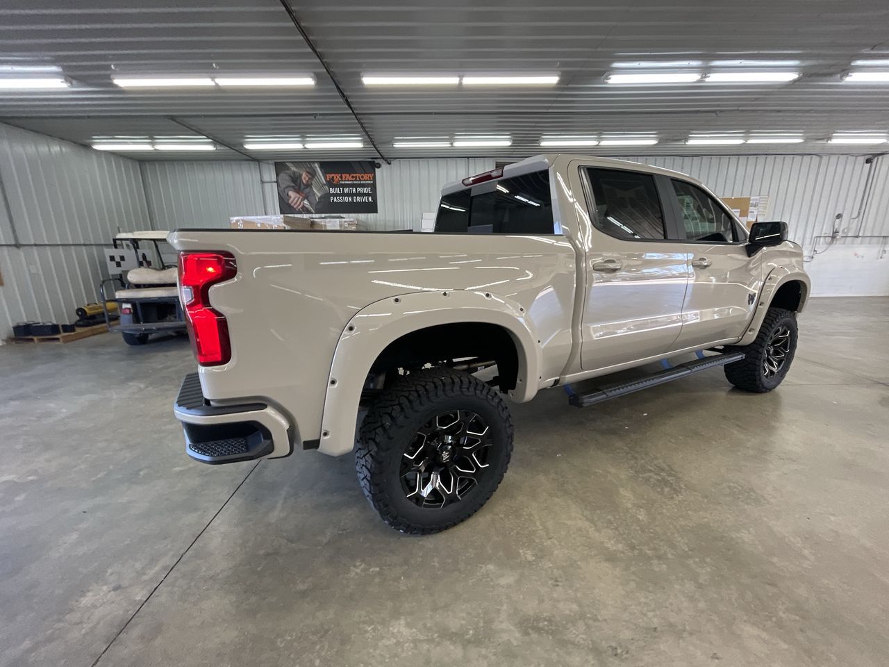 Vehicle Image 8