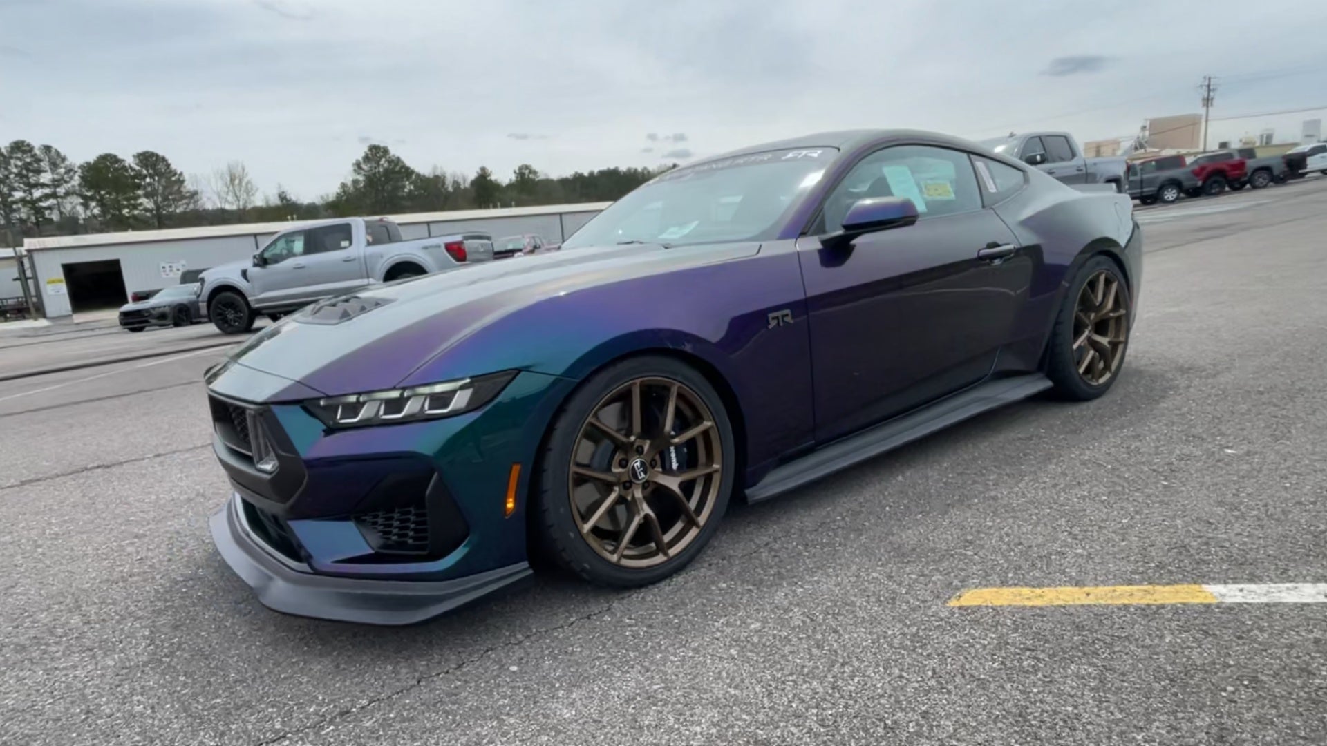 Vehicle Image 4