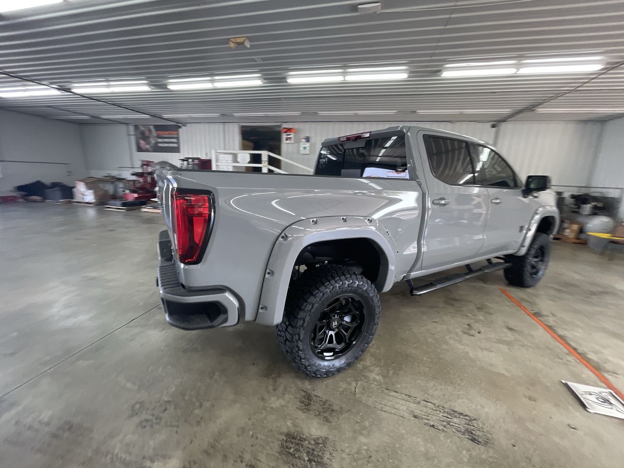 Vehicle Image 7