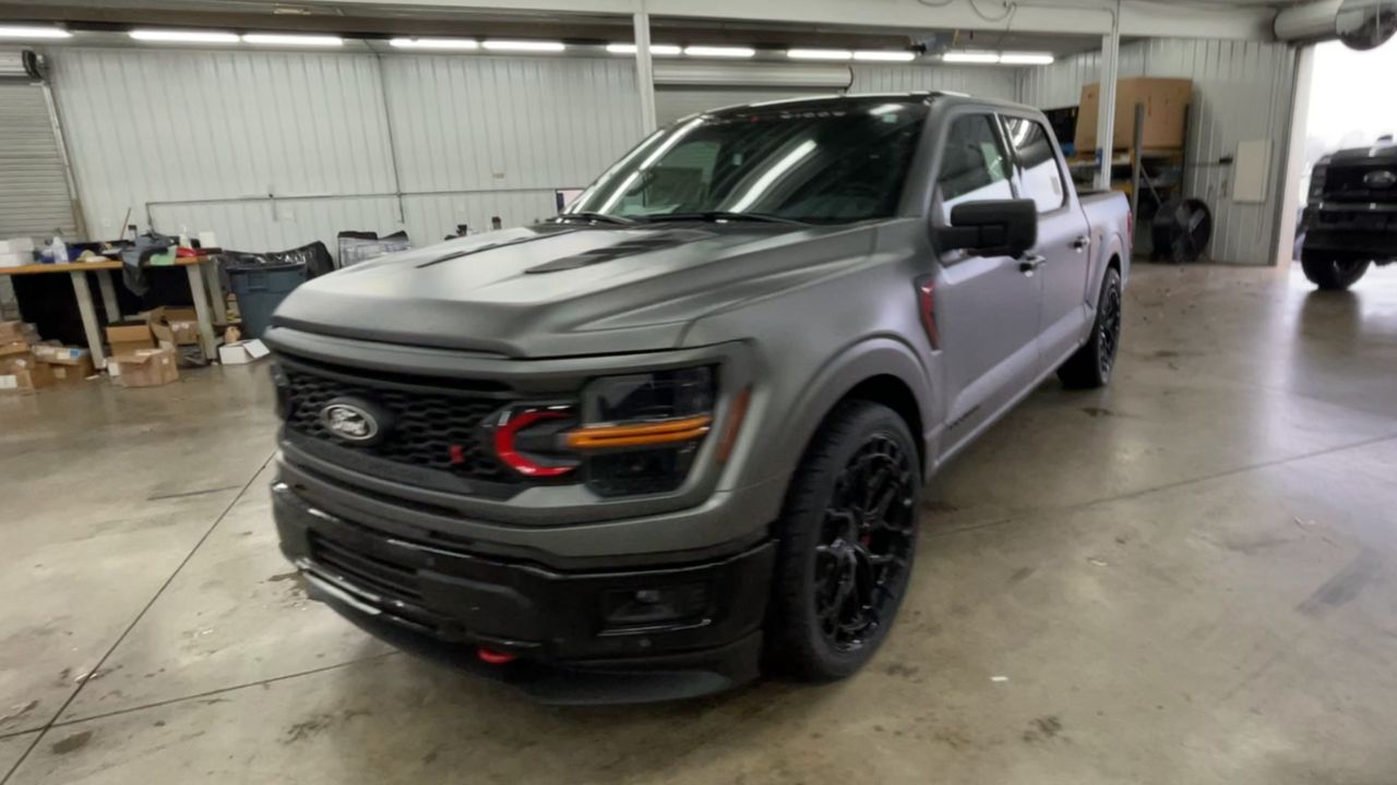 Vehicle Image 4