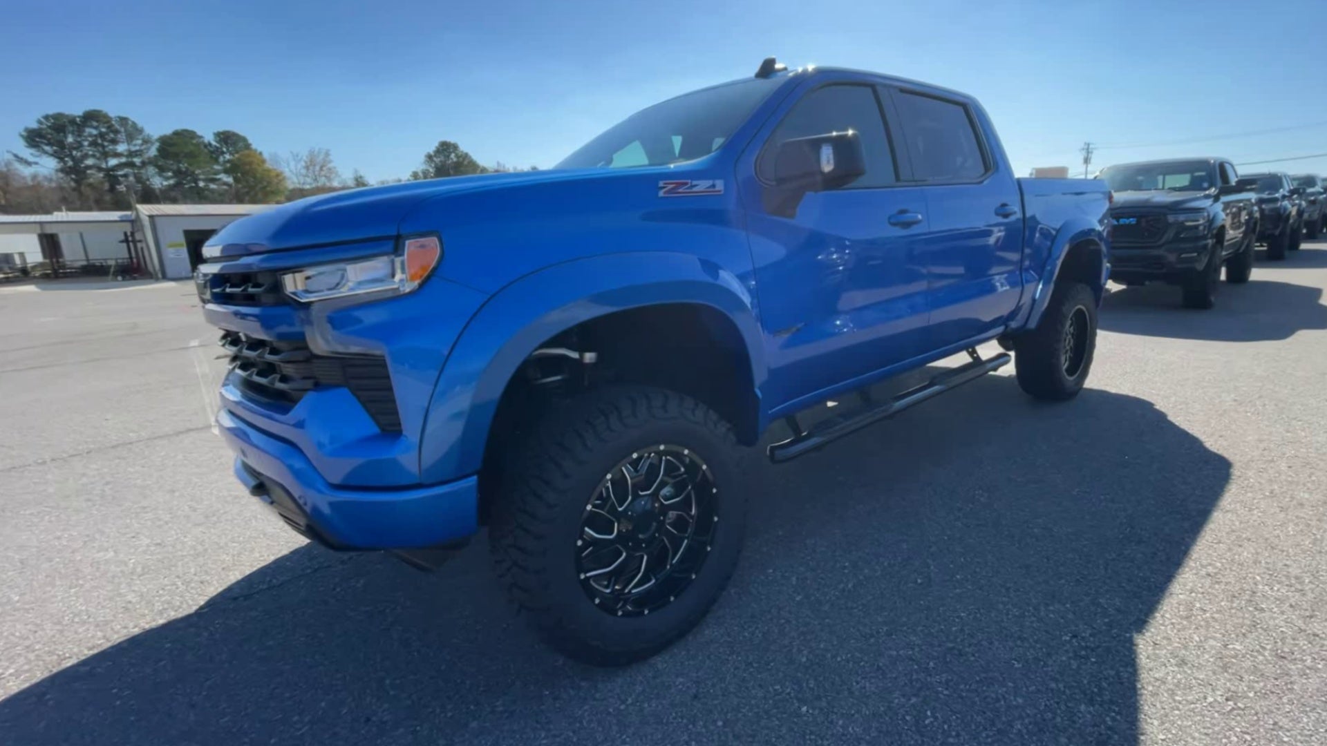 Vehicle Image 4