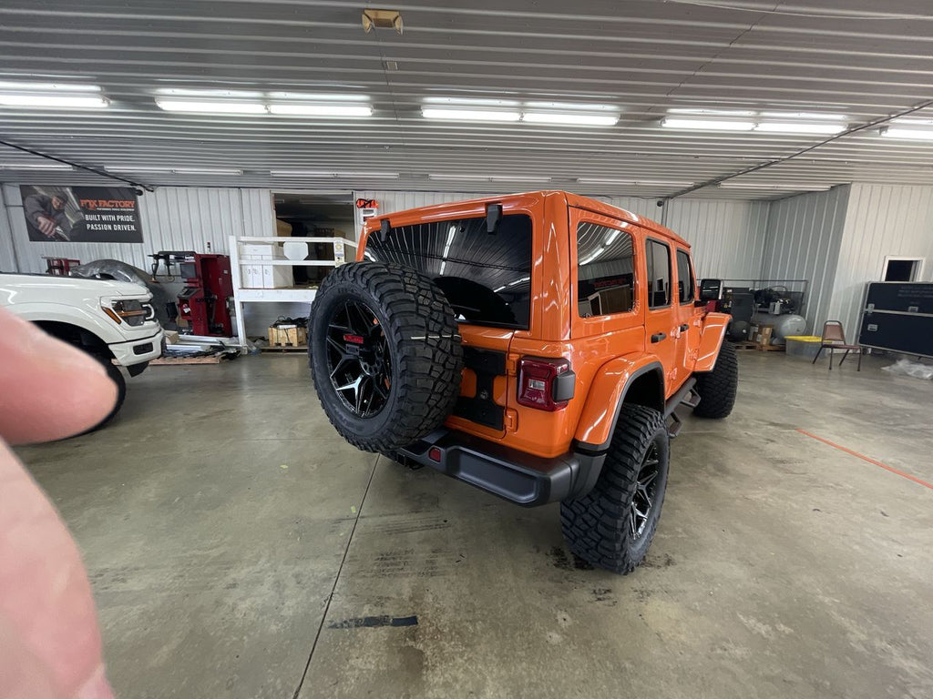 Vehicle Image 8