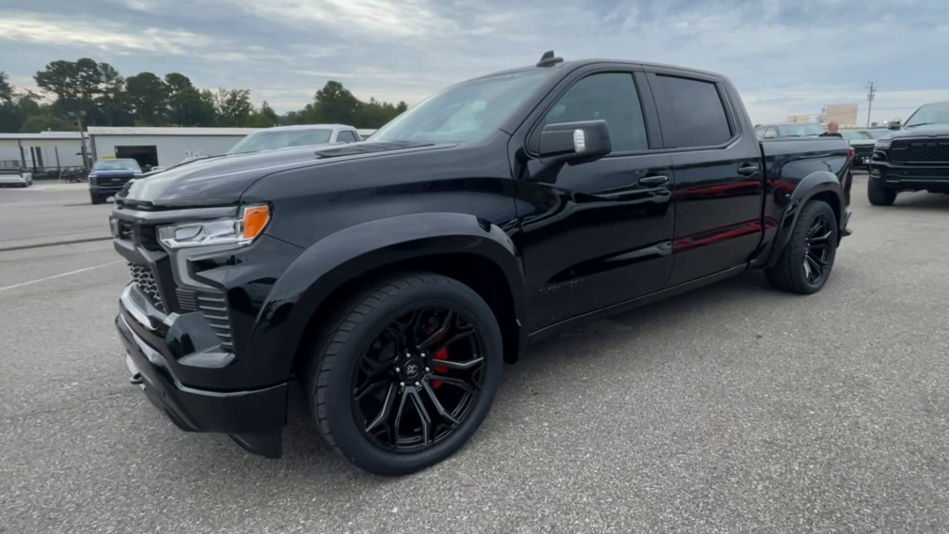 Vehicle Image 4