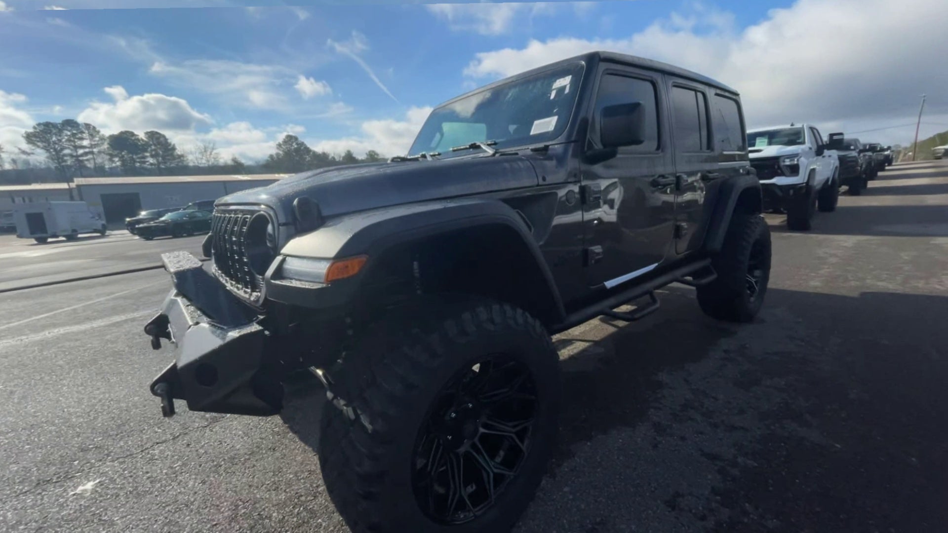 Vehicle Image 4